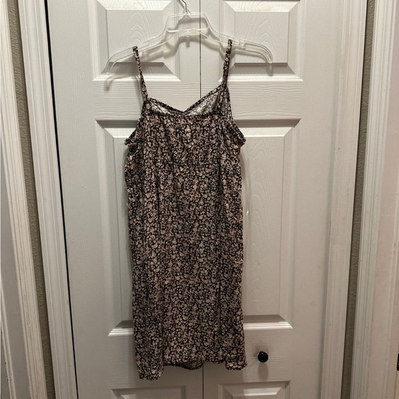 Juniors size XL dress new with tags floral print - Picture 3 of 3